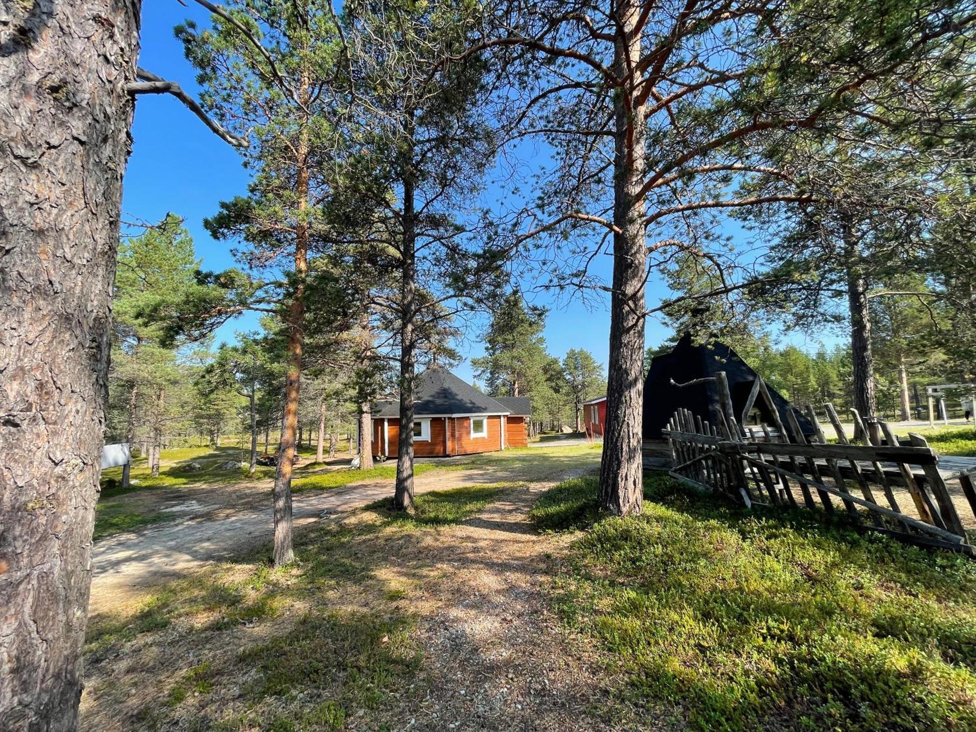 Hotel Porotila Toini Sanila Sevettijärvi Esterno foto
